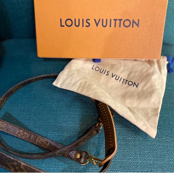 Louis Vuitton Crossbody Strap In Box Brand New With Receipt - Picture 6 of 7
